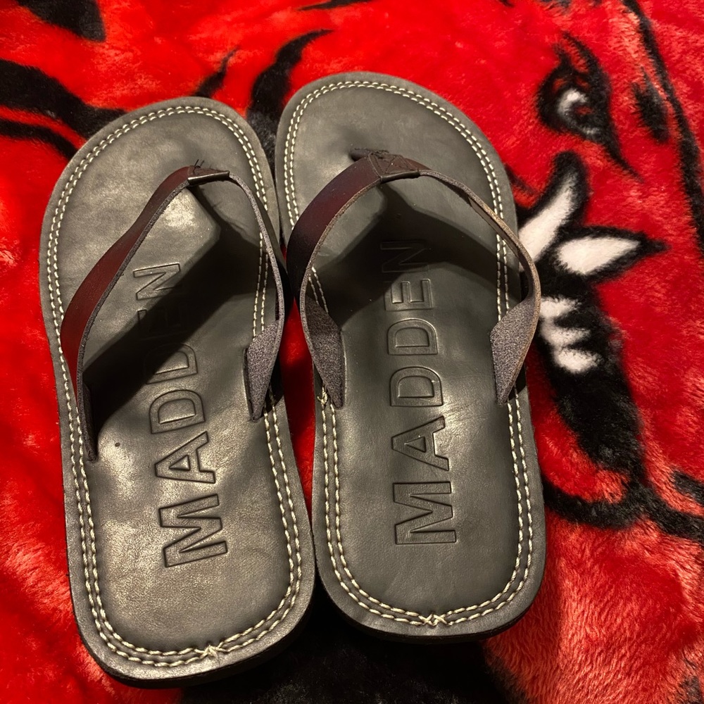 Men’s Steve Madden Flipflops